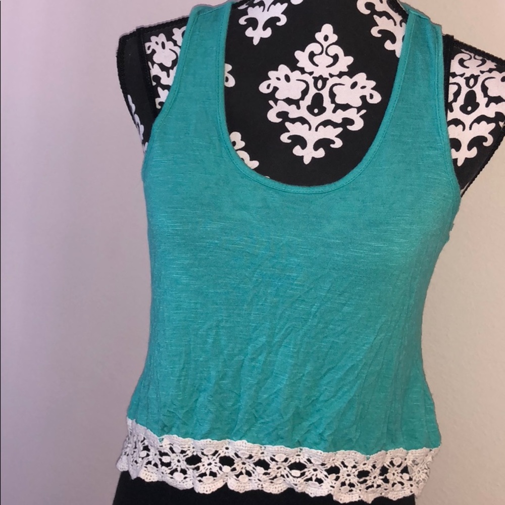 Summer Top Bundle Rue 21 - Picture 5 of 6